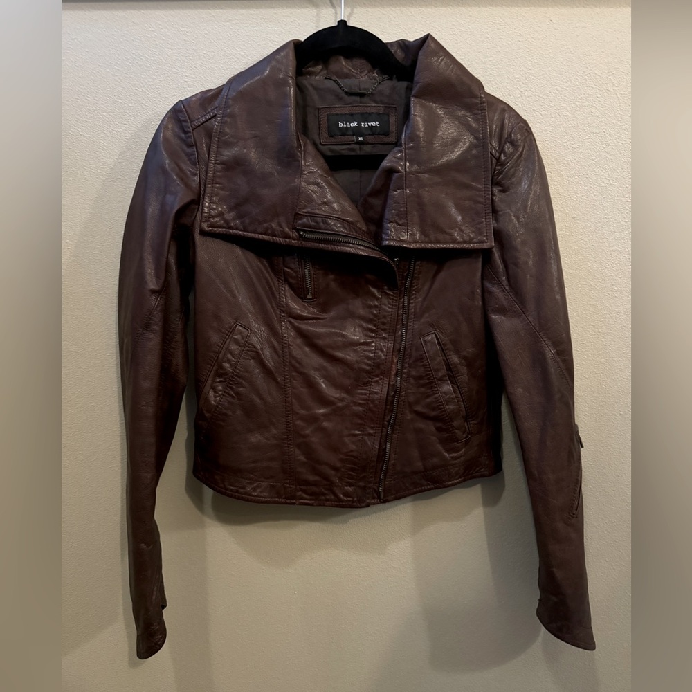 Black Rivet Cropped Leather Jacket size XS